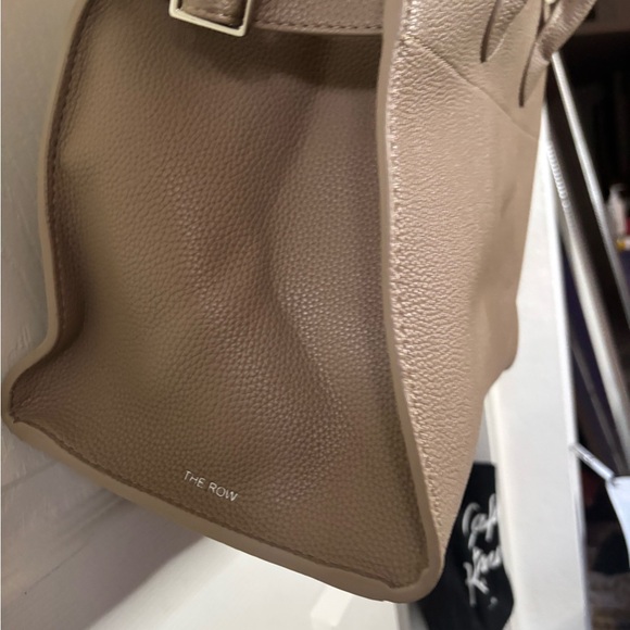 Luxury inspired handbag - Picture 2 of 12